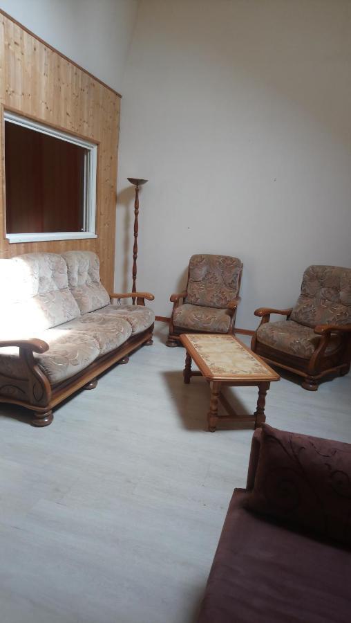 Hebergement Pour 2 Personnes,1 Chambres, Salon, Salle A Manger, Grand Garage Possibilite D'Un Lit 1 Personne Supplementaire Pour 15 Euros Sancoins Εξωτερικό φωτογραφία